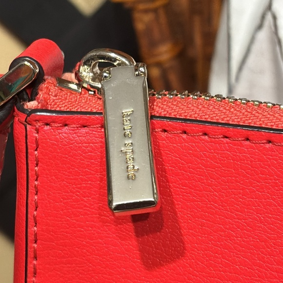 EUC Kate Spade Bright Red Adel Medium Zip Top Crossbody Adjustable Strap - Picture 4 of 16